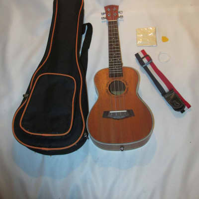 UMIEE 23 inch CONCERT Ukulele Set Professional/Beginner with Extras - LN Cond! - Satin Sapele image 1