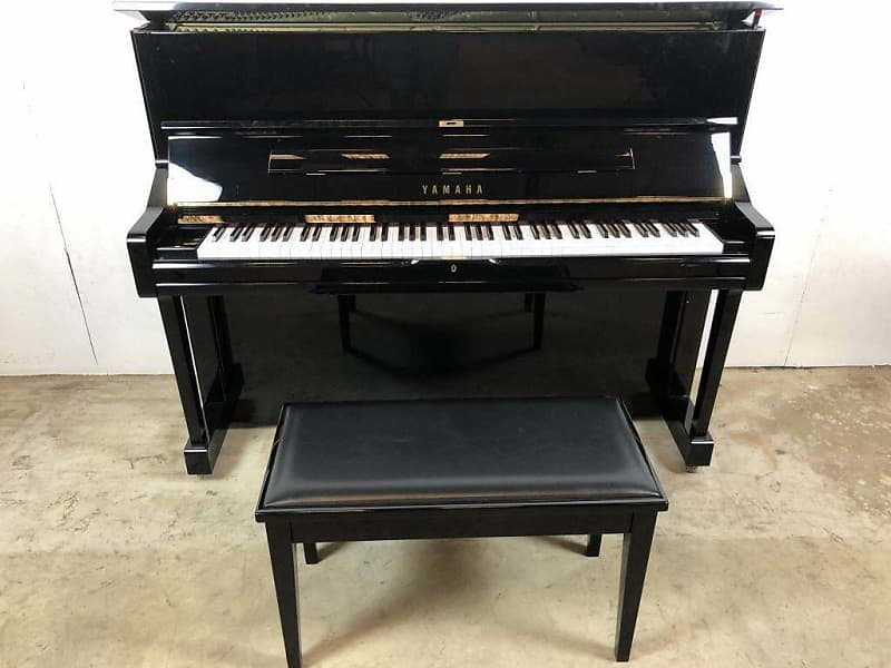 Yamaha U1 glossy / black Huge piano liquidation upright piano image 1