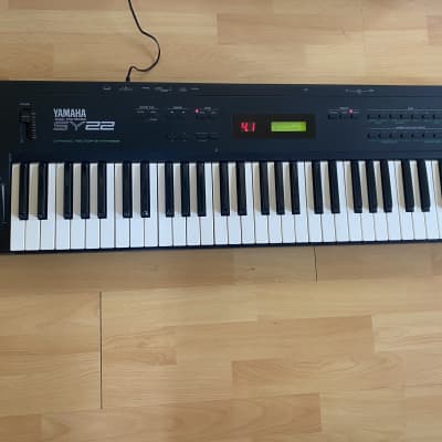 Yamaha SY22 Dynamic Vector Synthesizer 1990 - Black