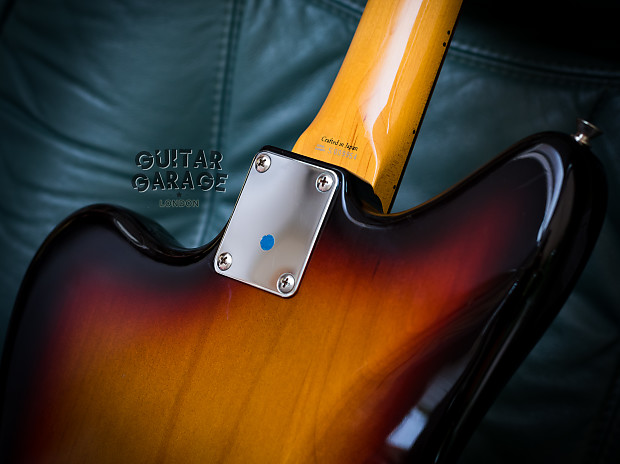 2006 Fender Japan Jaguar 66 Vintage Reissue Sunburst offset