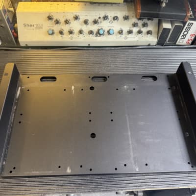 Metal rack mount only , for Moog Moogerfooger MF101/102/103/104 //ARMENS//