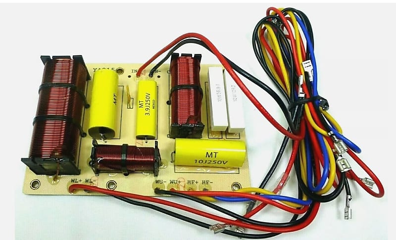 yamaha c 215 v