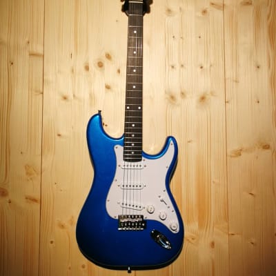 Prima ST-350 Blue Stratocaster image 2