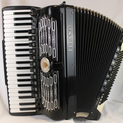 Titano on sale emperor accordion