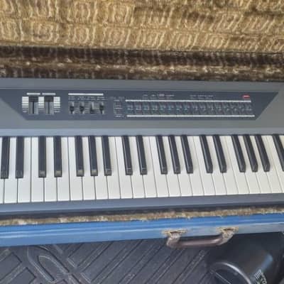 Roland JX-1 61-Key Performance Synthesizer 1991 - 1992 - Black