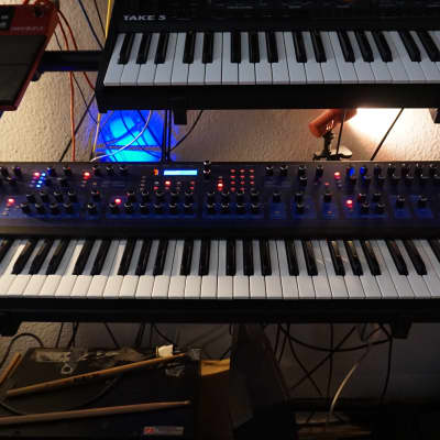 Dave Smith Instruments Poly Evolver 61-Key 4-Voice Polyphonic Synthesizer 2005 - 2011 - Blue with Wood Sides