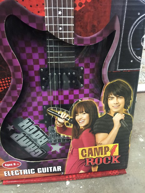 Washburn Disney Camp Rock Electric Guitar Black Purple Checkered