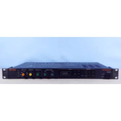 Roland SDE-1000 effects unit