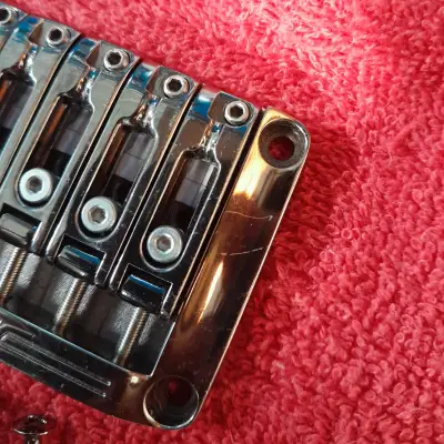 Ibanez Tight End Fix Bridge 6 String In Chrome With Screw image 4