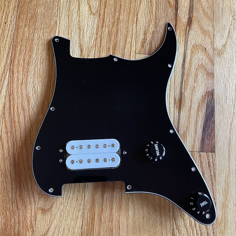 Warmoth Custom Pickguard 2022 Black Loaded