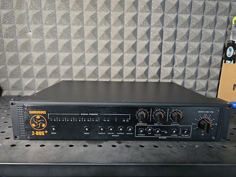 Dangerous Music 2-BUS+ 16-Channel Analog Summing Box + 2 Mogami cable D-sub 25 image 1