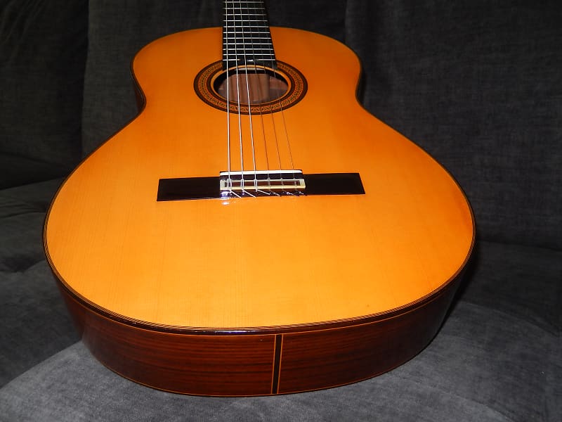 MADE IN 1988 - RYOJI MATSUOKA M100 - ABSOLUTELY SUPERB CLASSICAL CONCERT  GUITAR