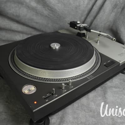 Technics SL-1100 Direct Drive Record Player Turntable in Very Good Condition image 12