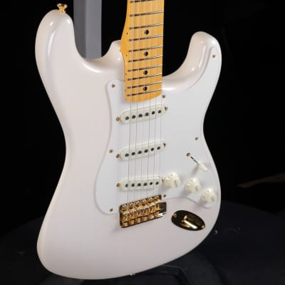 Fender Vintage Custom '57 Stratocaster Electric Guitar - Aged White Blonde image 3