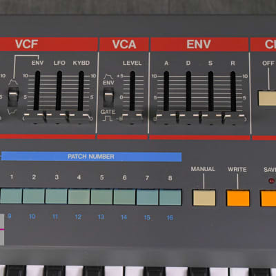 Roland JUNO-106 Programmable Polyphonic Synthesizer in Very Good condition image 17