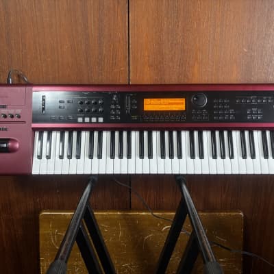 Korg KARMA 61-Key Synthesizer Workstation Ver 2.0.0 w/ gig bag, power supply