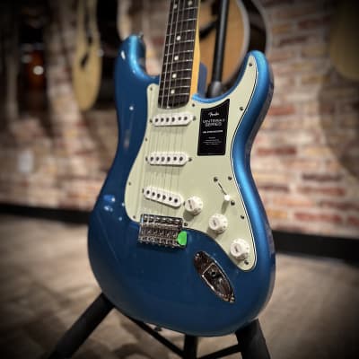 Fender Vintera II 60s Stratocaster - Lake Placid Blue | Reverb Canada