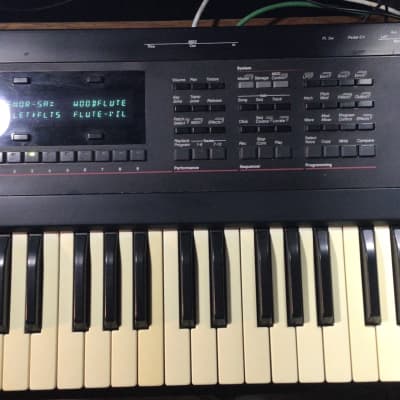 希少 完動】ensoniq SD-1 32VOICE 最終OS Ver. 楽器・機材