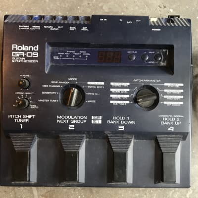 Switch Vibracell Guitar w/ Roland Pickup / Roland GR-09 / Gig Bag / Cables and Power - oh my image 18