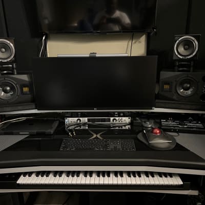 Studio Desk Xtreme 2021 carbon/grey/black image 2