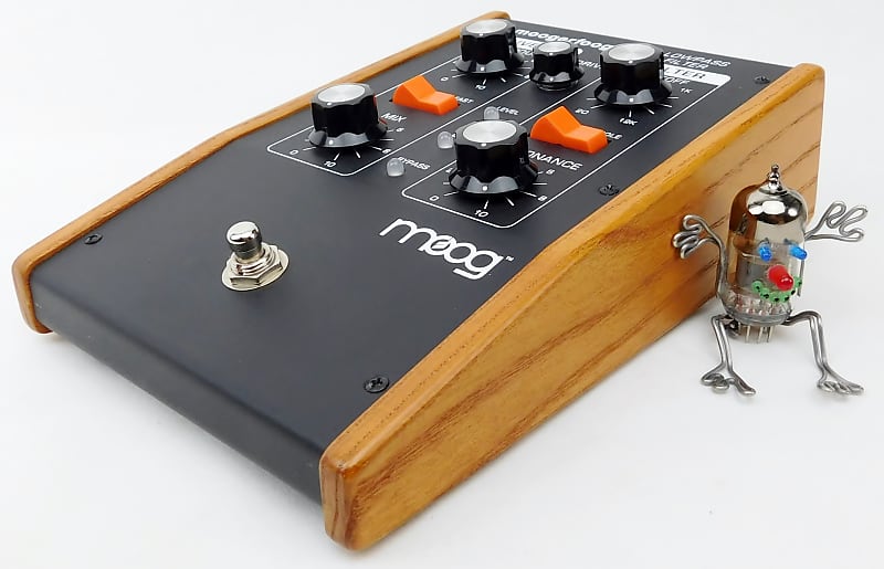 Moog Moogerfooger MF-101 Low Pass Filter + Fast Neuwertig + 1,5Jahre  Garantie