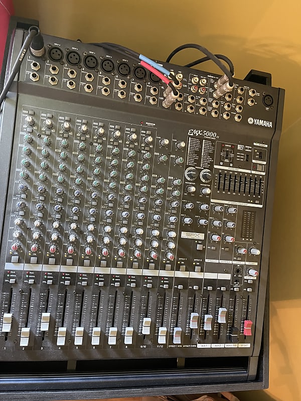 Yamaha EMX 500012 Powered Mixer Black Reverb