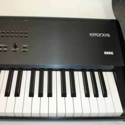 Korg Kronos 88-Key Music Workstation Keyboard image 7