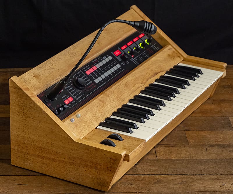 Unique Korg R3 synthesizer in a custom wooden high quality