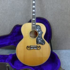 Gibson J200 Natural Finish ....9.0 plus condition OHSC 1994 Natural image 1