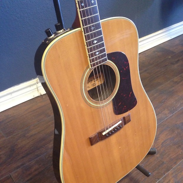 Washburn store thinline acoustic