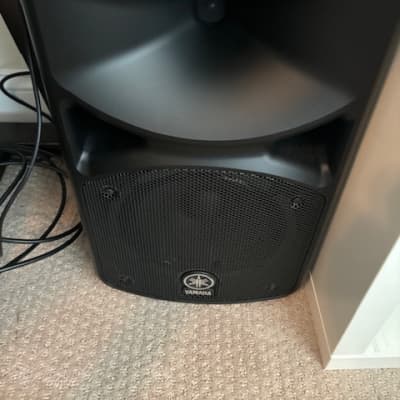 Yamaha StagePas 400i Portable PA System