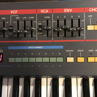 Roland Juno-106 61-Key Programmable Polyphonic Synthesizer 1984 - 1985 - Black image 8