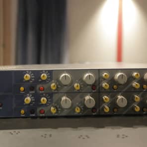 Focusrite ISA 215 Dual Mono Mic Pre and Equalizer