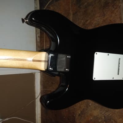1992 Fender Stratocaster Mik Squier Series image 5