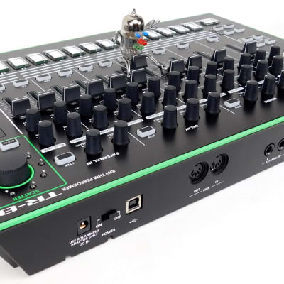Roland TR-8 AIRA Drum Synthesizer + Decksaver+Fast Neuwertig+OVP + 1,5J Garantie image 8
