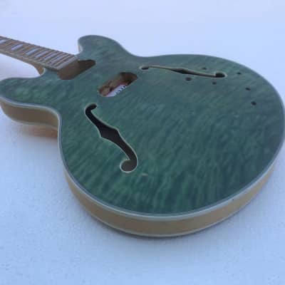 Quilted Maple Top Jazz Guitar Body with Maple Neck and Rosewood Fingerboard image 1