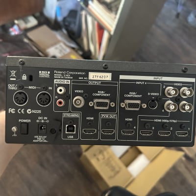 Roland V-4EX 4-Channel Digital Video Mixer