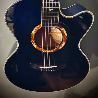 Yamaha CPX-15SA Ltd Edition Handmade in Japan **REDUCED