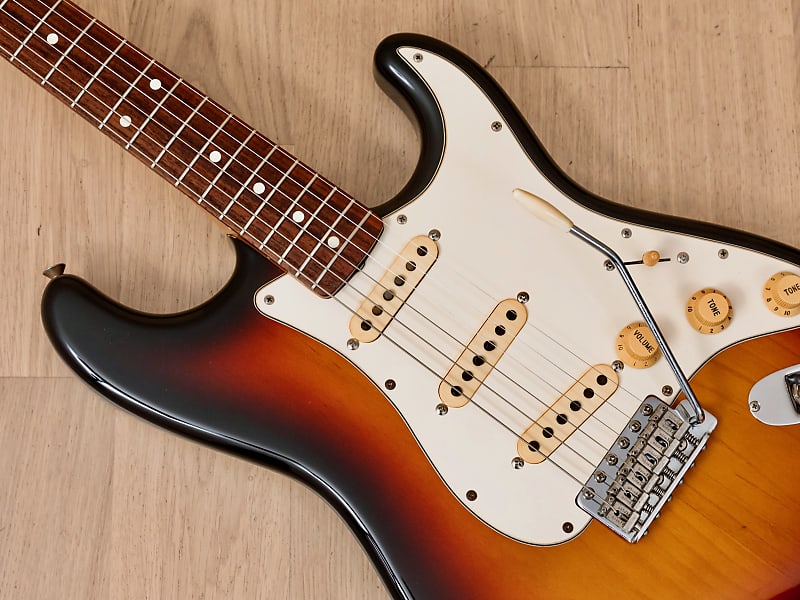 1989 Fender Extrad Custom Edition '62 Stratocaster Sunburst 1989 Fender Extrad Custom Edition '62 Stratocaster Sunburst