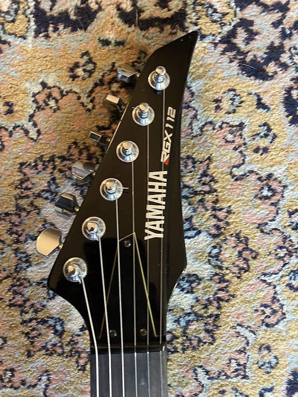 Vintage 1989 Yamaha RGX-112 HSS Electric Guitar Red Black Vintage 1989 Yamaha RGX-112 HSS Electric Guitar Red Black