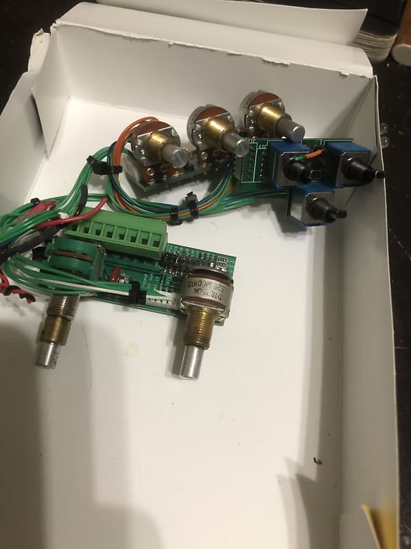 ベース fodera preamp model 2011 fodera Model 2011 Preamp プリアンプ BASS｜Yahoo!フリマ（旧