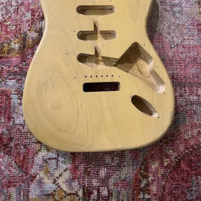 Rare Fender Japan ST57 EXTRAD limited edtion Swamp Ash relic