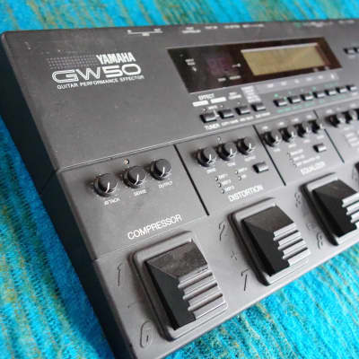 ギター YAMAHA GW50 GUITAR PERFORMANCE EFFECTOR Yamaha GW50 Guitar Performance Effector Multi Effect Pedal