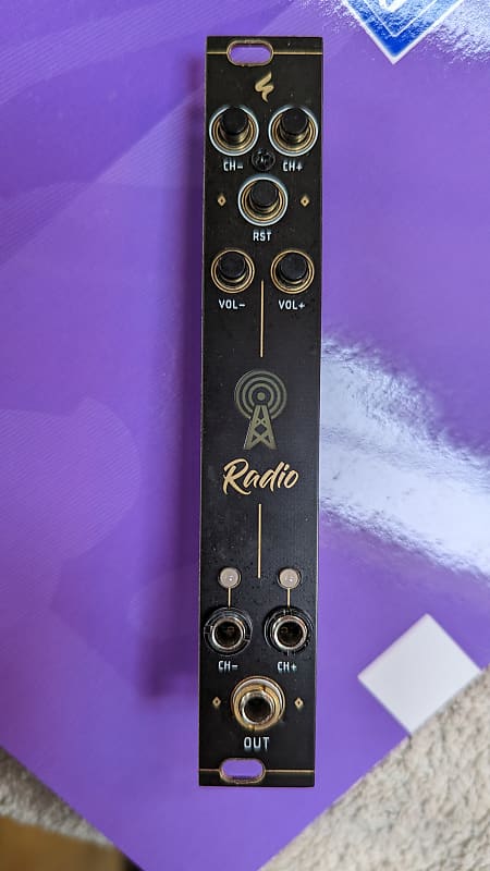 ST Modular Radio EURORACK | Reverb Canada