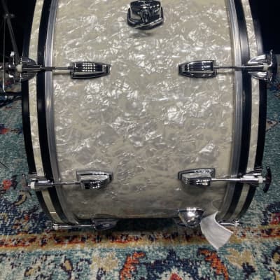 WFL(?) Ludwig Legacy(?) Quiet Riot - Frankie Banali's 26" 3-Ply Bass Drum - White Marine Pearl image 6
