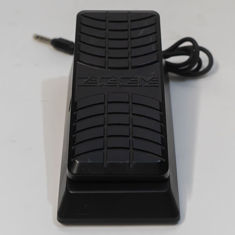 Zoom FP02 Guitar Effects Expression Pedal