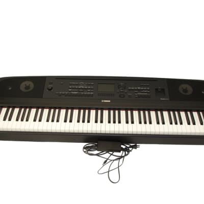 Yamaha DGX-670 88-Key Portable Digital Grand Piano, Black