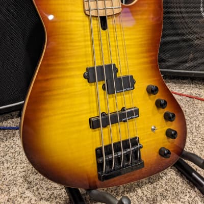 Mavis PJ Shape Electric Bass（中古/送料無料）【楽器検索