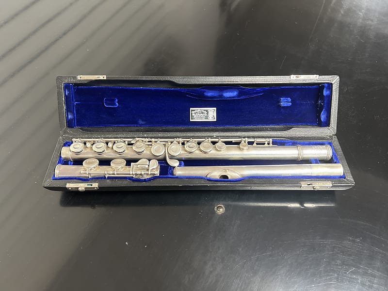 【希少品】 Wm.S.HAYNES Co HAYNES STD CC フルート Wm. S. Haynes Custom Silver Flute - N-cut Headjoint with 18K