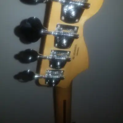 Fender Player Jazz Bass Left Handed Gaucher Capri Orange image 4